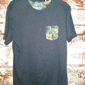 Pocket t-shirt